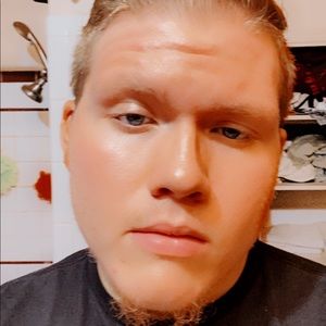 Meet your Posher, Ali